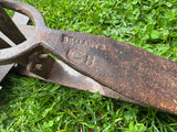 Bellamy’s Horseshoe B 8” Double Spring Trap